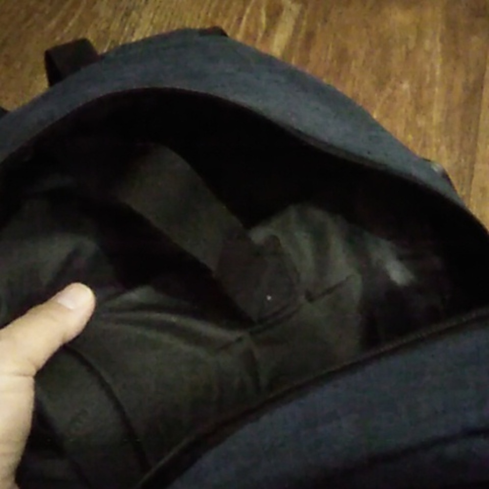 Mancro laptop backpack - Picture 9 of 12